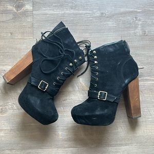 Steve Madden black lace up booties